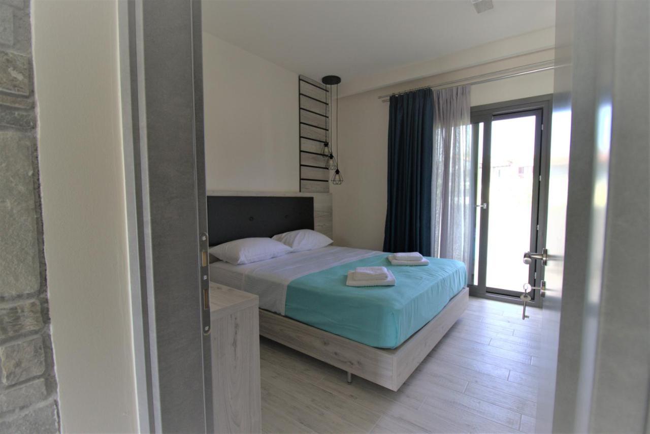 Апартаменты The Palms Novasithonia Вурвуру Экстерьер фото