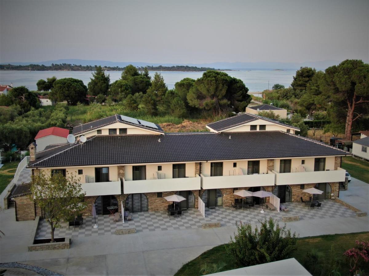 Апартаменты The Palms Novasithonia Вурвуру Экстерьер фото