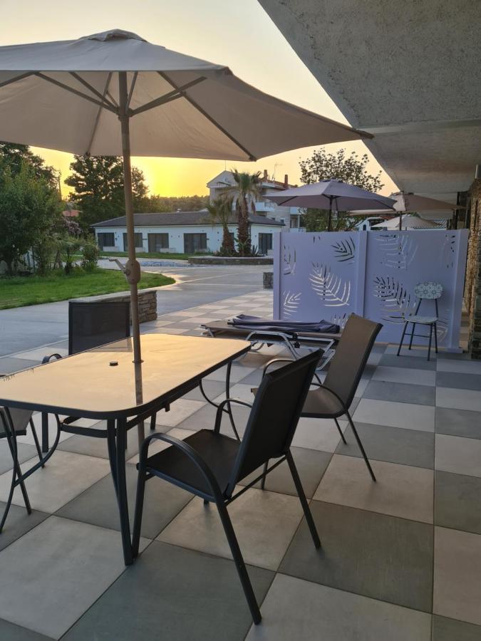 Апартаменты The Palms Novasithonia Вурвуру Экстерьер фото