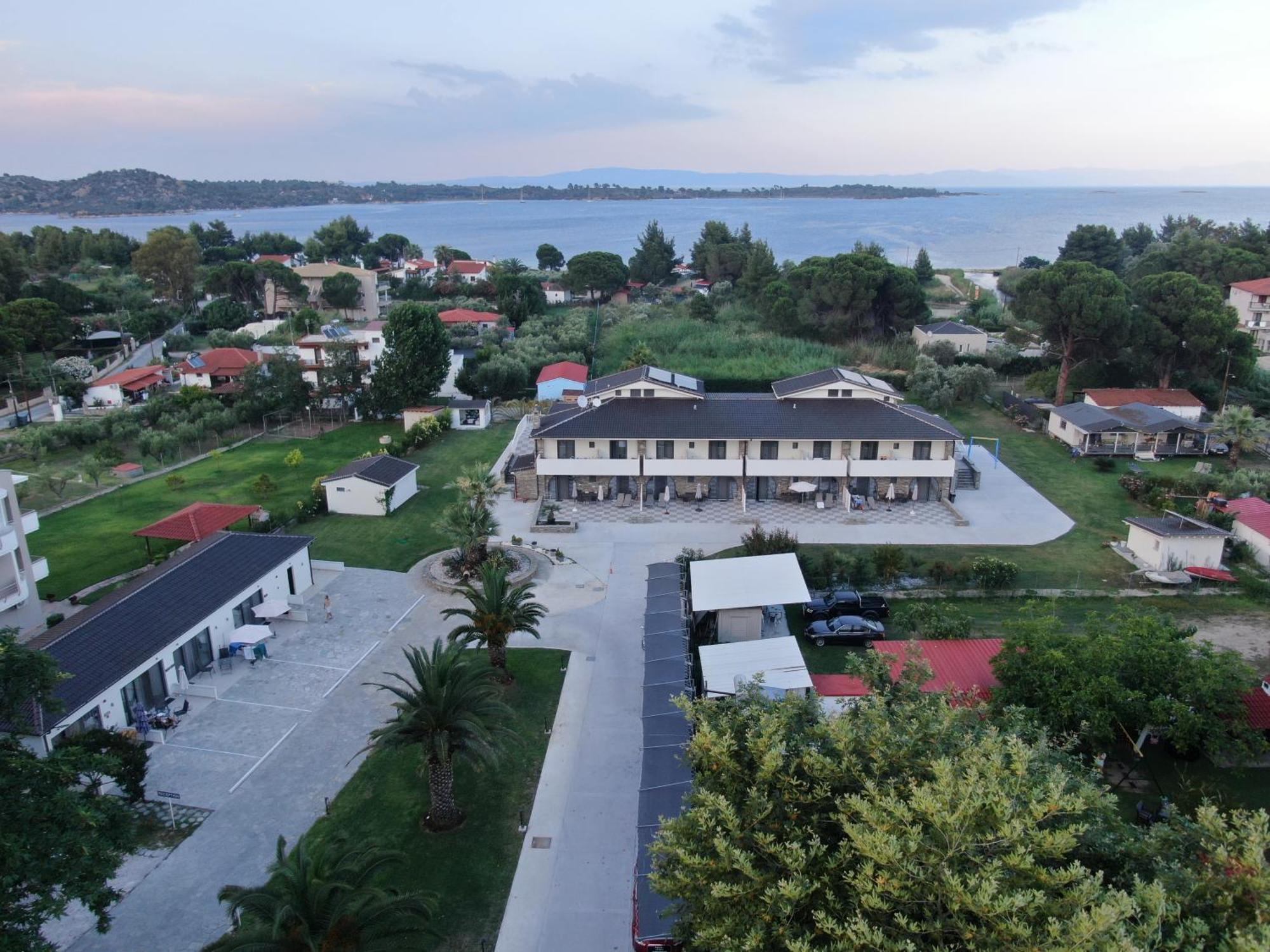 Апартаменты The Palms Novasithonia Вурвуру Экстерьер фото